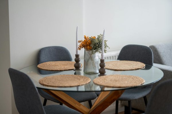 Pose d'un volet roulant : guide pour une installation durable et efficace